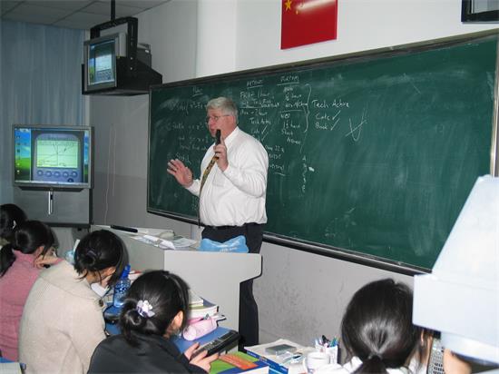 青岛启明星中学VCE国际课程班图片 青岛启明星中学VCE国际课程班图片